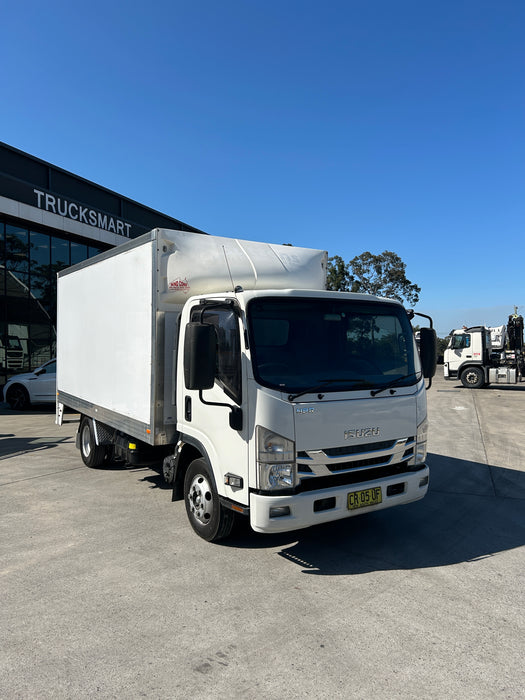 2018 Isuzu Npr 45-155 - SOLD