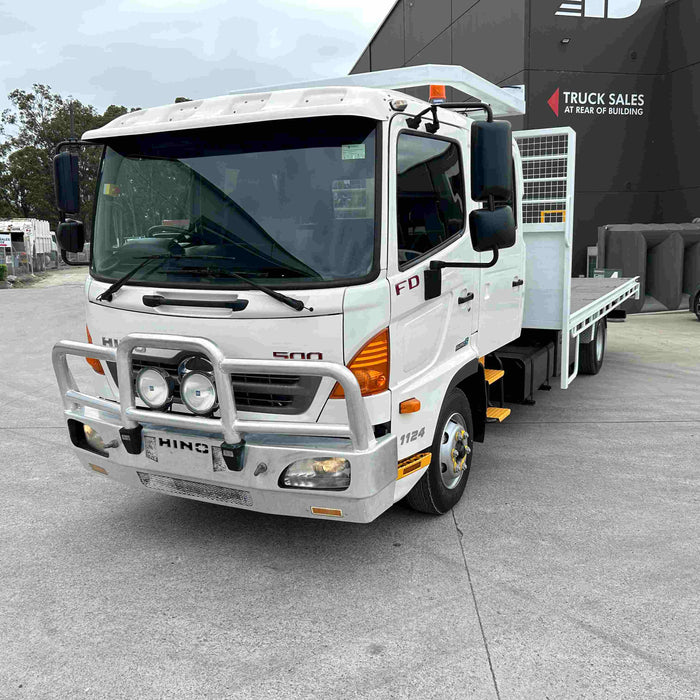2015 Hino FD 1124 - SOLD