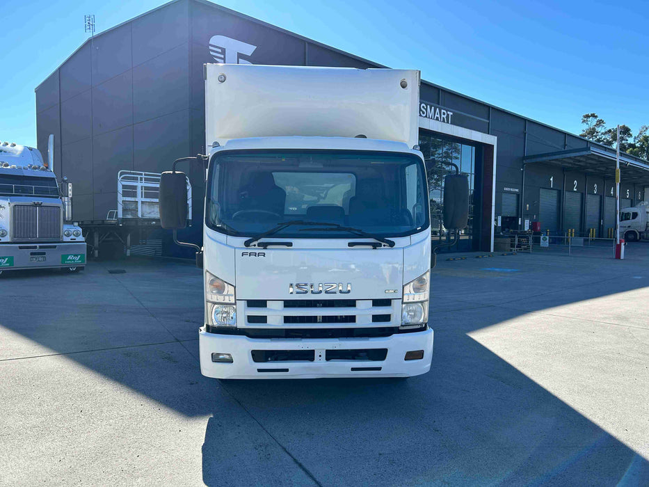 2014 Isuzu Frr 500 Long - SOLD