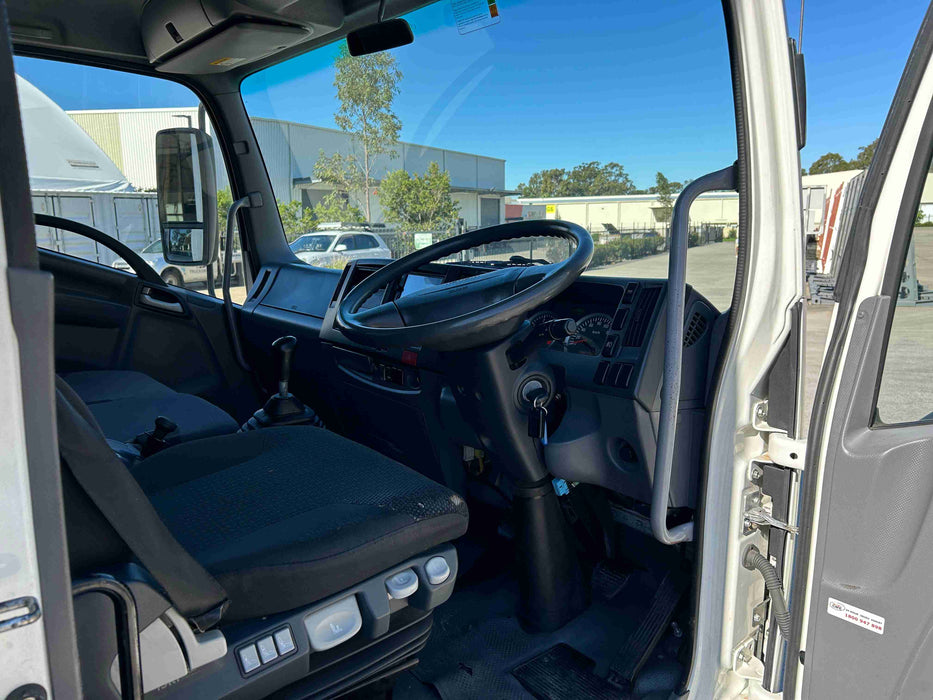 2014 Isuzu Frr 500 Long - SOLD