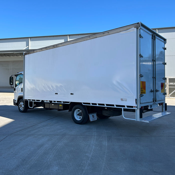 2014 Isuzu Frr 500 Long - SOLD