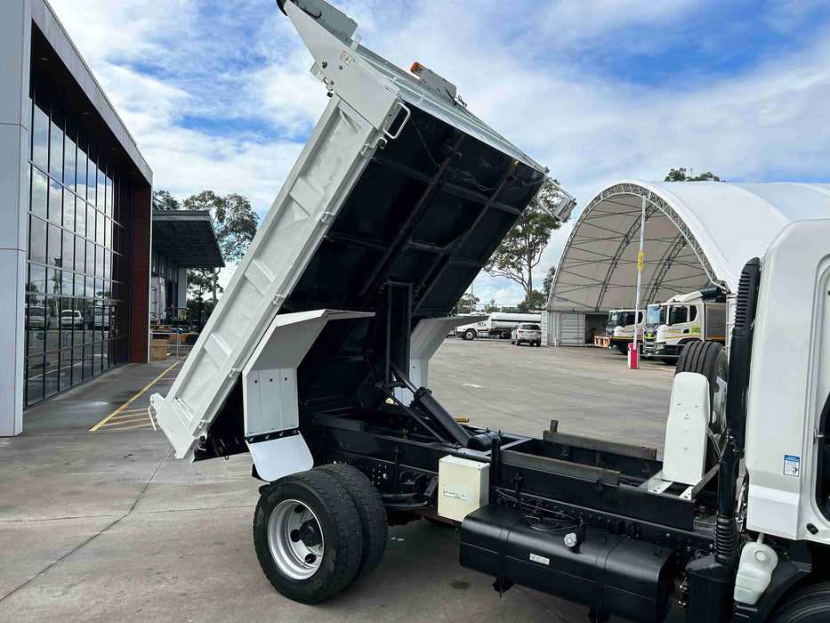 2017 Fuso Canter 715 - SOLD
