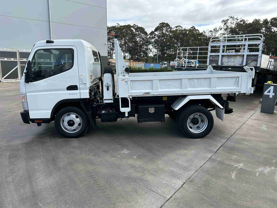 2017 Fuso Canter 715 - SOLD