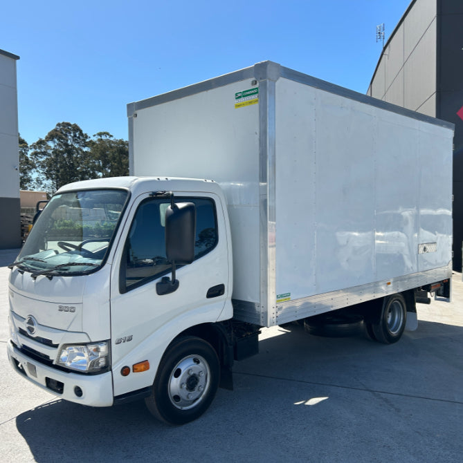 2021 Hino 300 616