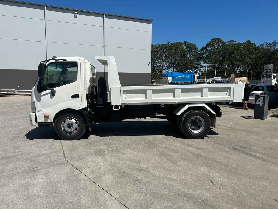 2013 Hino 917 - 300 Series