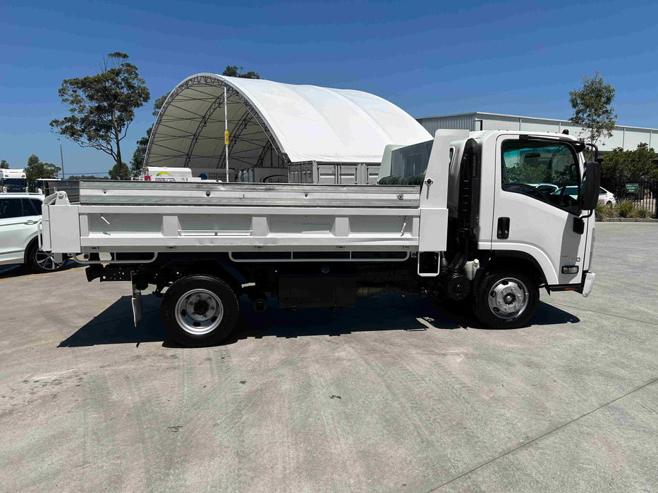 2018 Isuzu NPR 65-190 Tipper