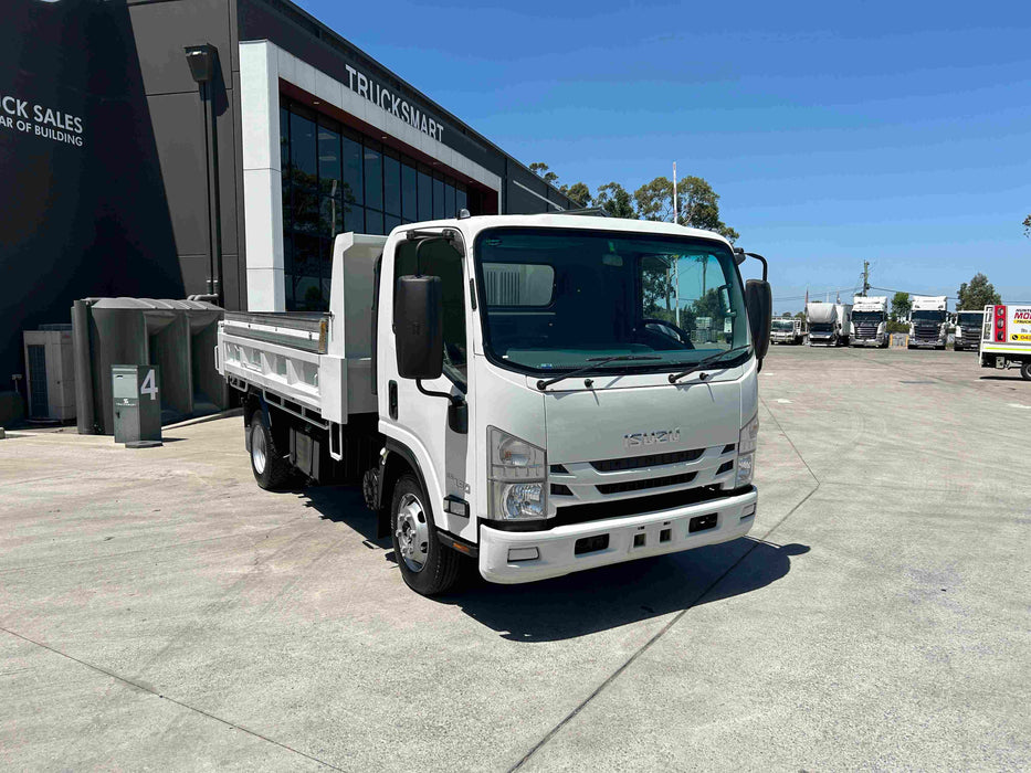 2018 Isuzu NPR 65-190 Tipper