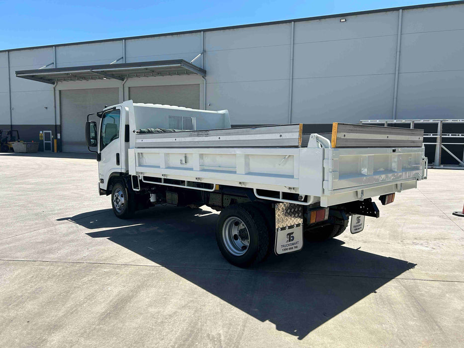 2018 Isuzu NPR 65-190 Tipper