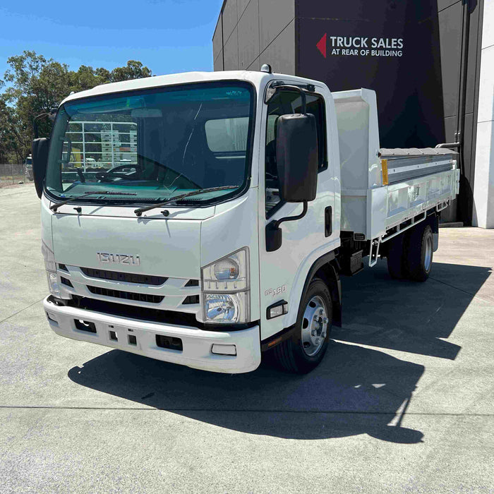 2018 Isuzu NPR 65-190 Tipper