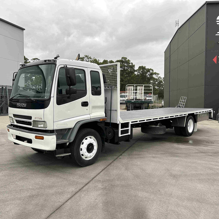 2003 Isuzu FTR