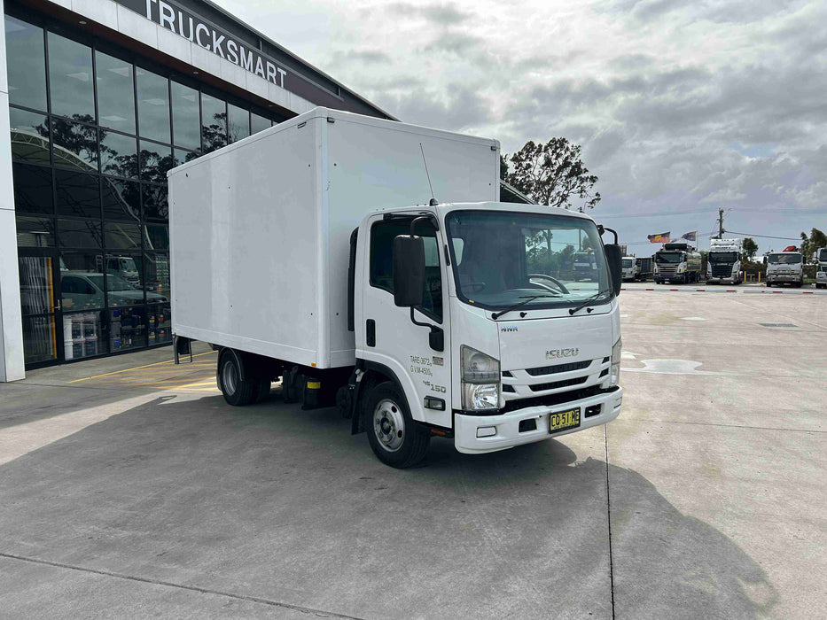 2018 Isuzu Nnr 45 150