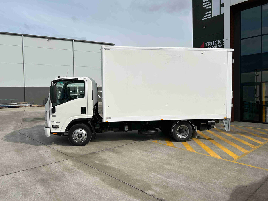 2018 Isuzu Nnr 45 150