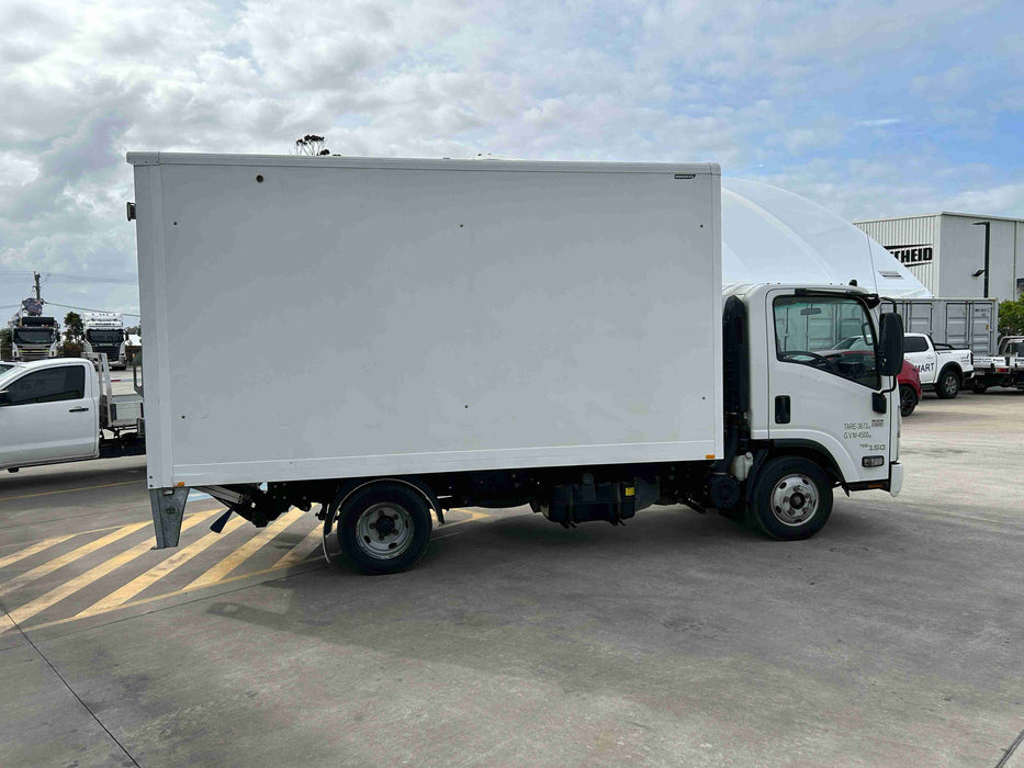 2018 Isuzu Nnr 45 150