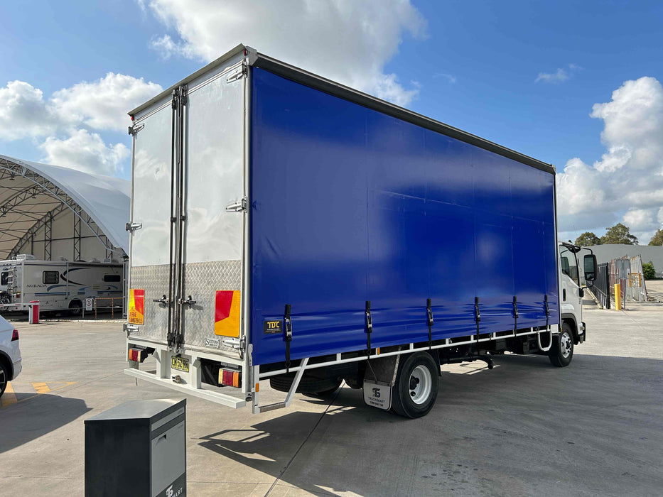 2011 Isuzu Frr 500  - 10 Pallet Curtainsider