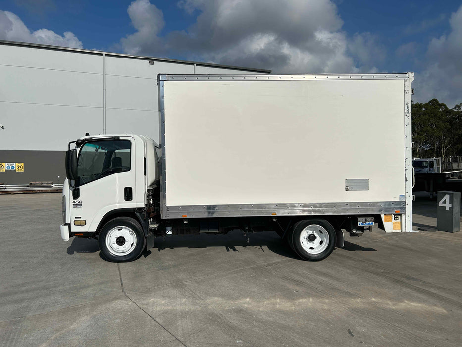 2013 Isuzu Nqr 450 Medium