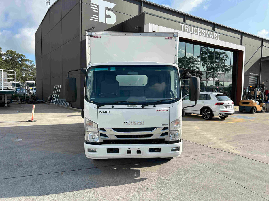 2013 Isuzu Nqr 450 Medium