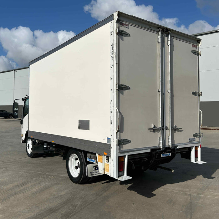 2013 Isuzu Nqr 450 Medium