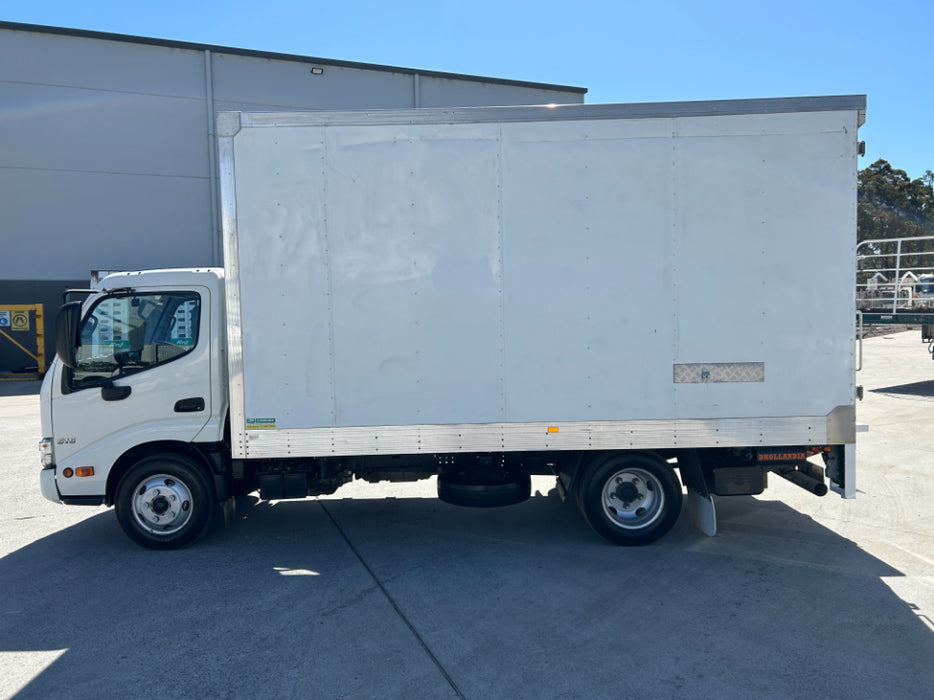 2021 Hino 300 616