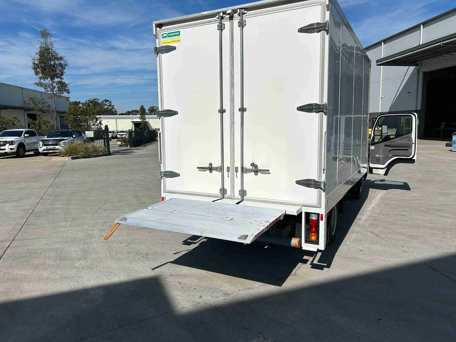 2021 Fuso CANTER 515