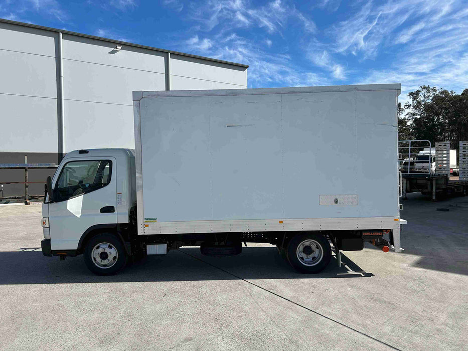 2021 Fuso CANTER 515
