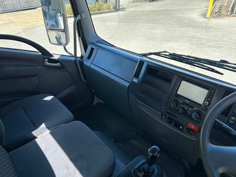 2018 Isuzu Frr 107-210