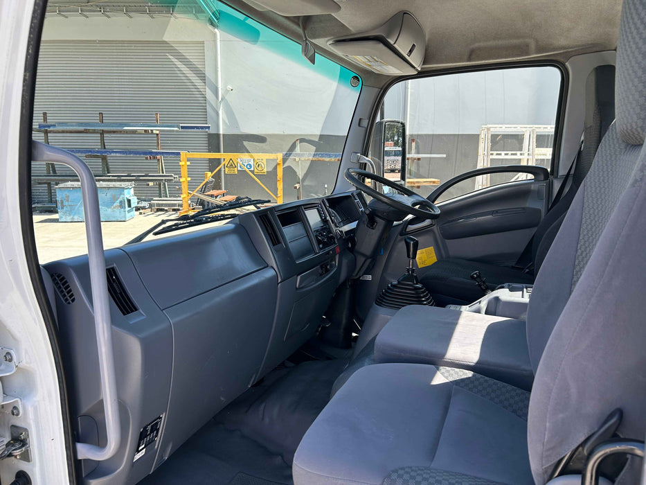 2018 Isuzu Frr 107-210