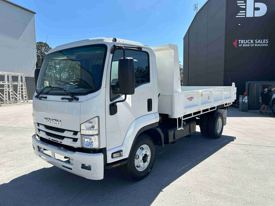 2018 Isuzu Frr 107-210