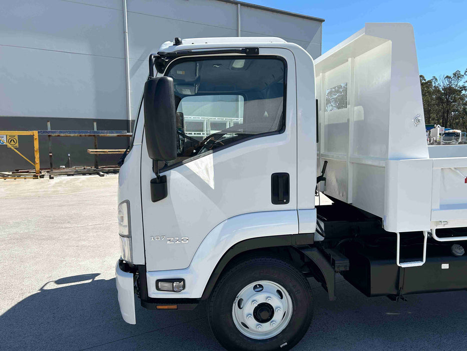 2018 Isuzu Frr 107-210