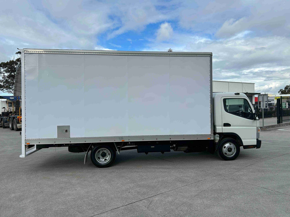 2019 Fuso Canter 615