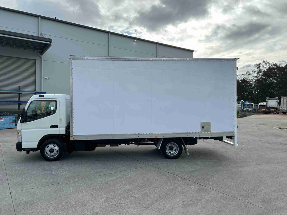 2019 Fuso Canter 615
