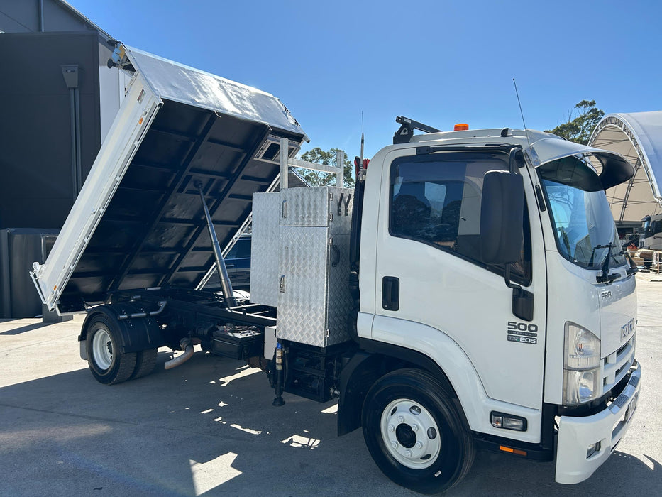 2014 Isuzu FRR 500
