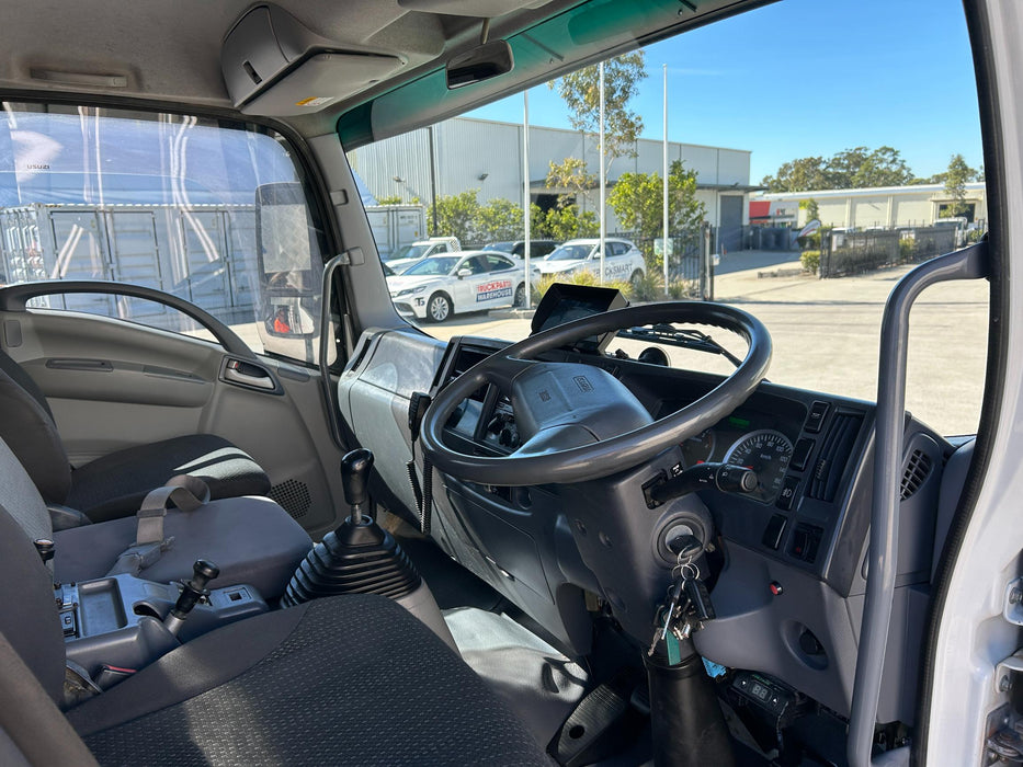 2014 Isuzu FRR 500