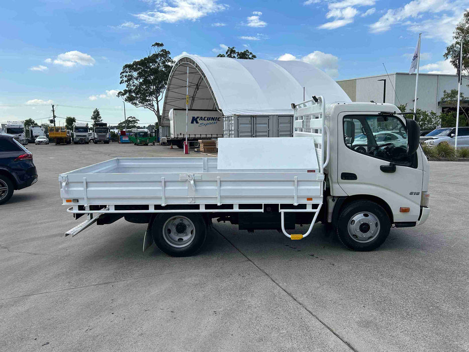 2013 Hino 300 Series 616