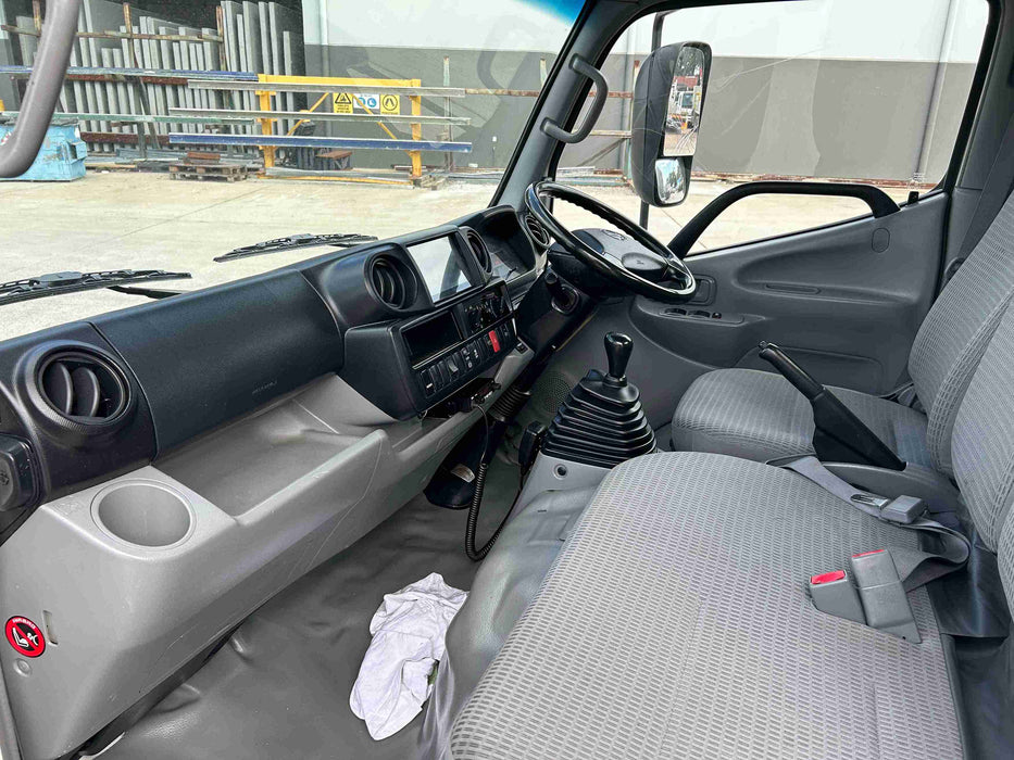 2013 Hino 300 Series 616