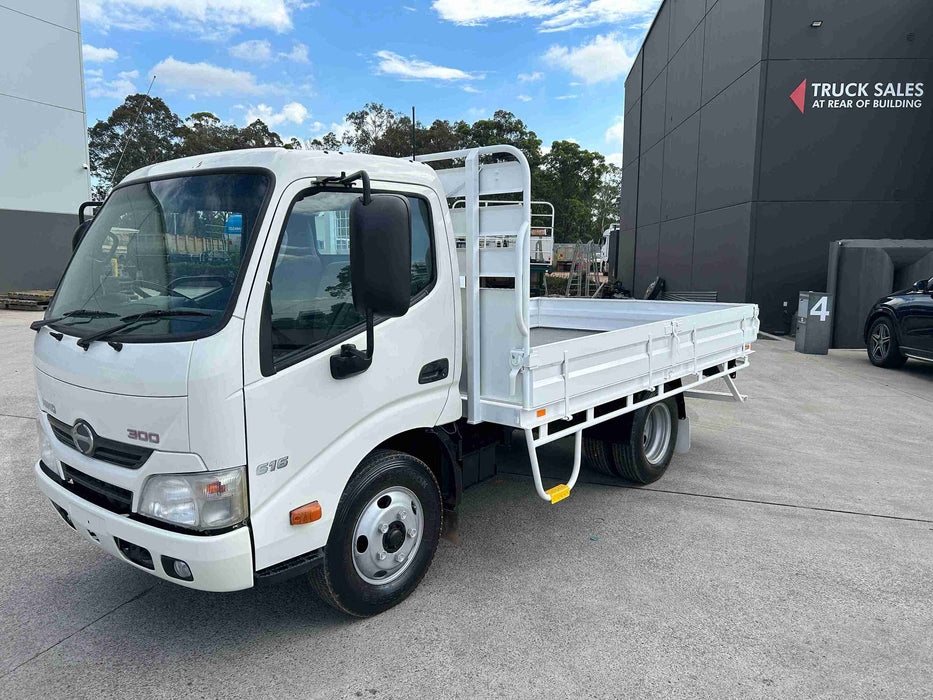 2013 Hino 300 Series 616
