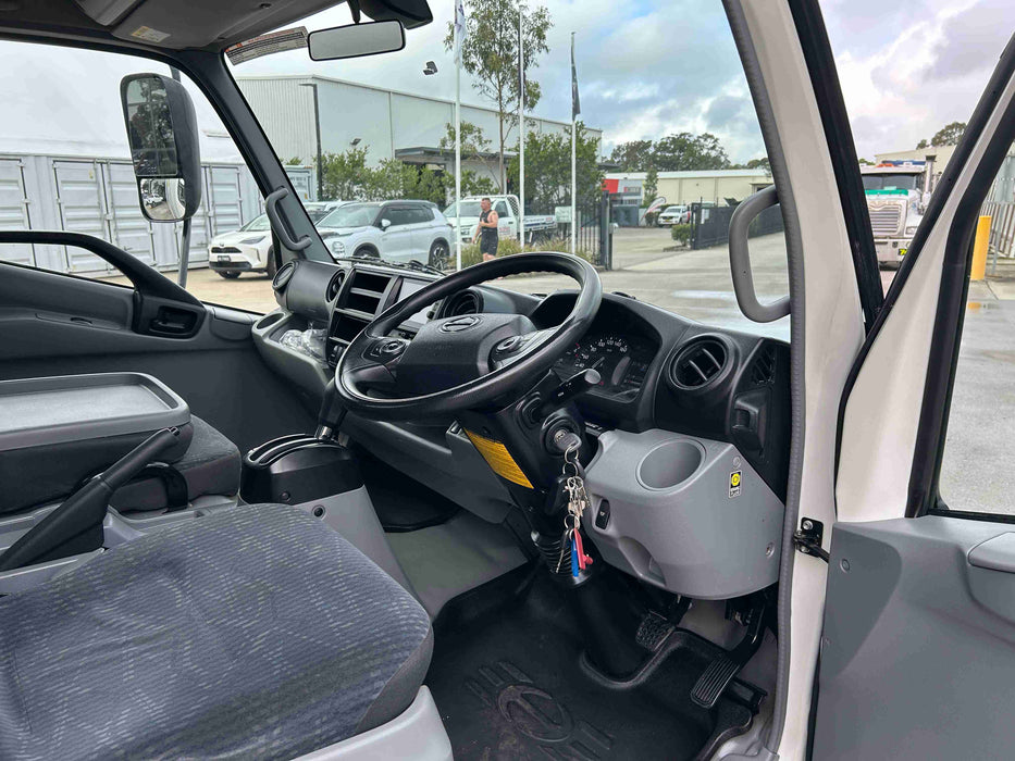 2021 Hino 300 Series 616