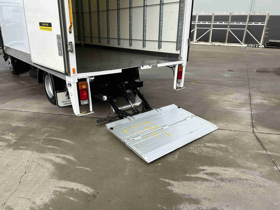 2021 Hino 300 Series 616