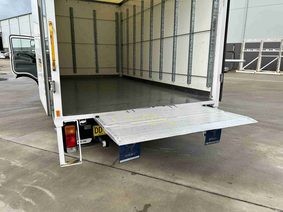 2021 Hino 300 Series 616