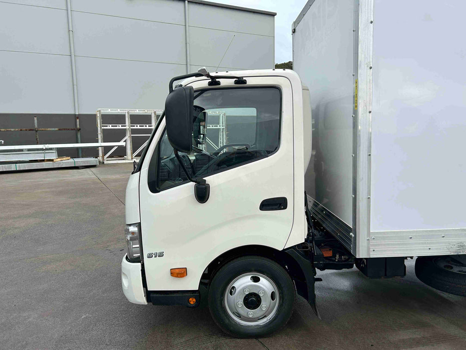 2021 Hino 300 Series 616