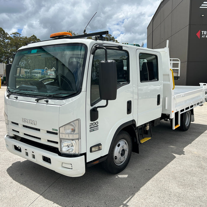 2013 Isuzu NNR 200