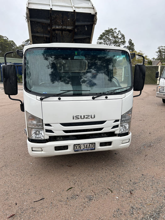 2018 Isuzu NPR 65-190 Tipper