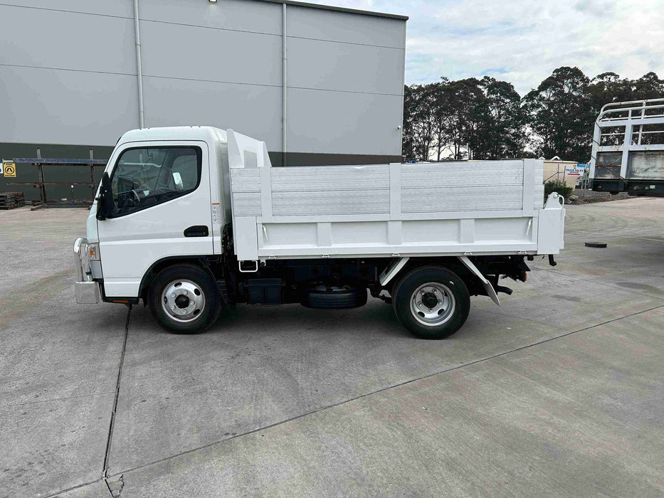 2020 Fuso Canter 615