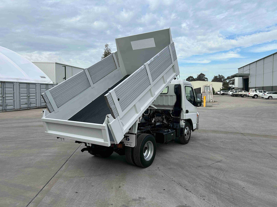 2020 Fuso Canter 615