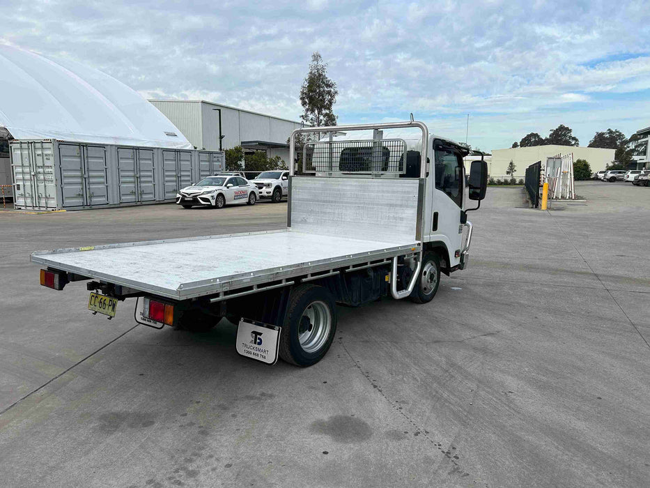 2014 Isuzu NLR 200 - SOLD