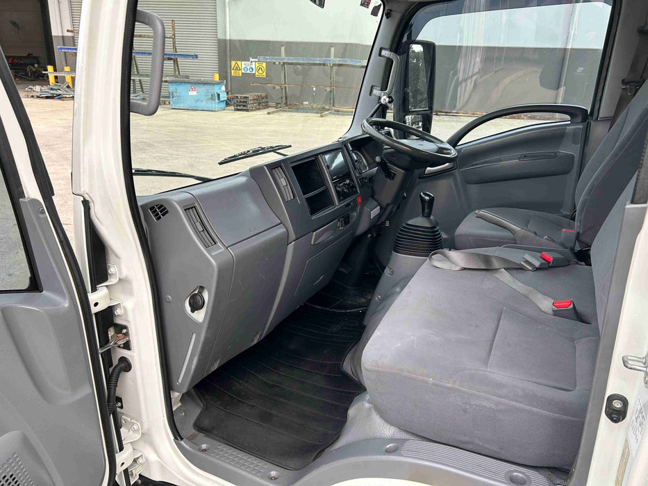 2014 Isuzu NLR 200 - SOLD