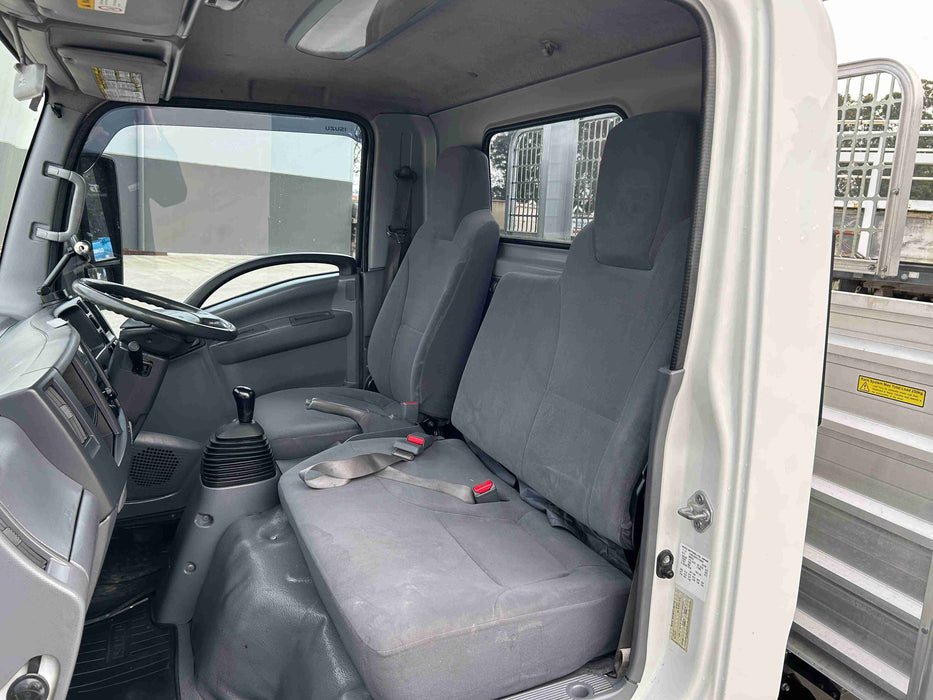 2014 Isuzu NLR 200 - SOLD