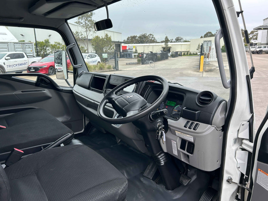 2018 Fuso Canter 815