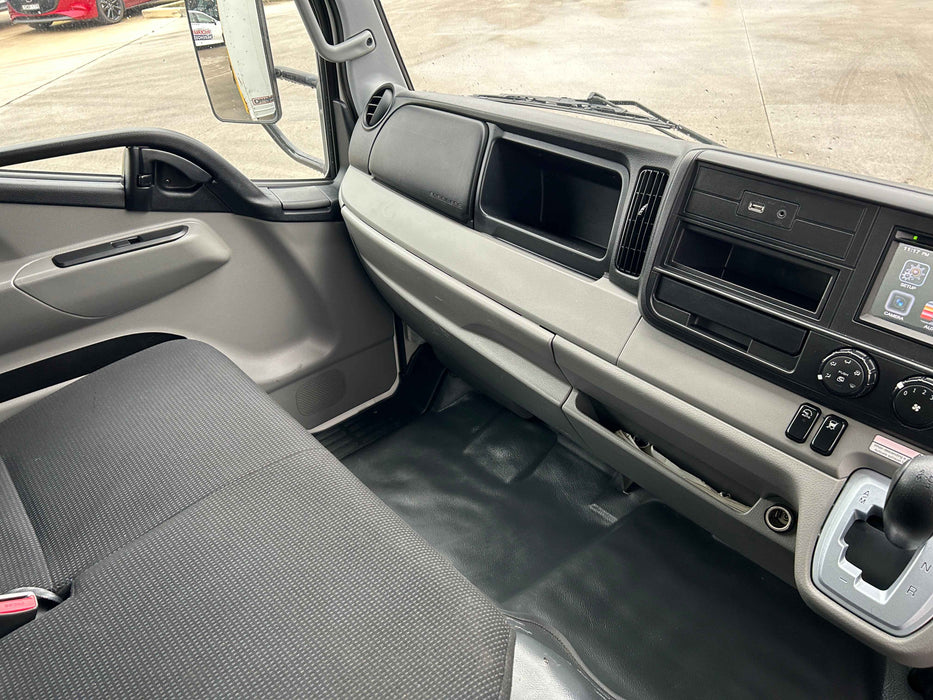 2018 Fuso Canter 815