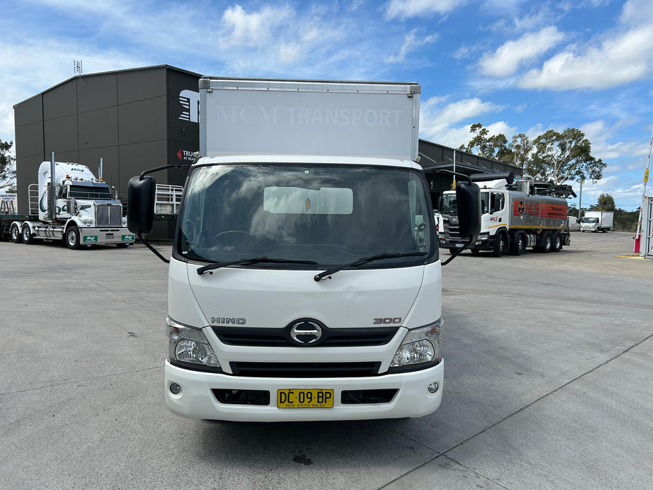2017 Hino 300