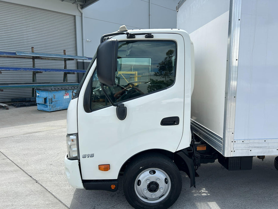 2017 Hino 300